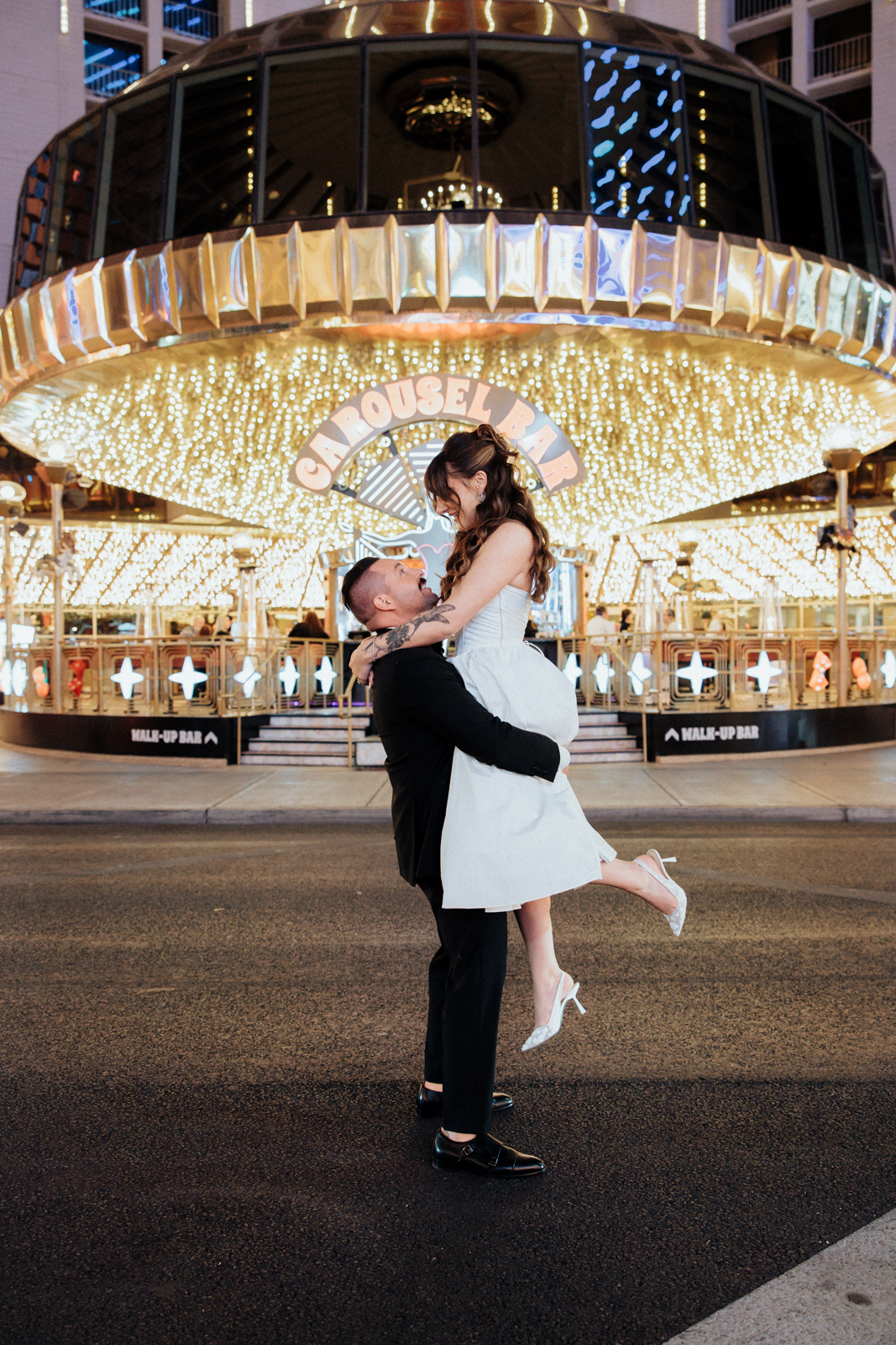 Wedding Photo at The Carousel Bar, Fremont Street, Las Vegas